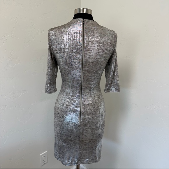 Alice + Olivia Delora Fitted Mock Neck Silver Midi Dress Size 10 - Picture 9 of 16